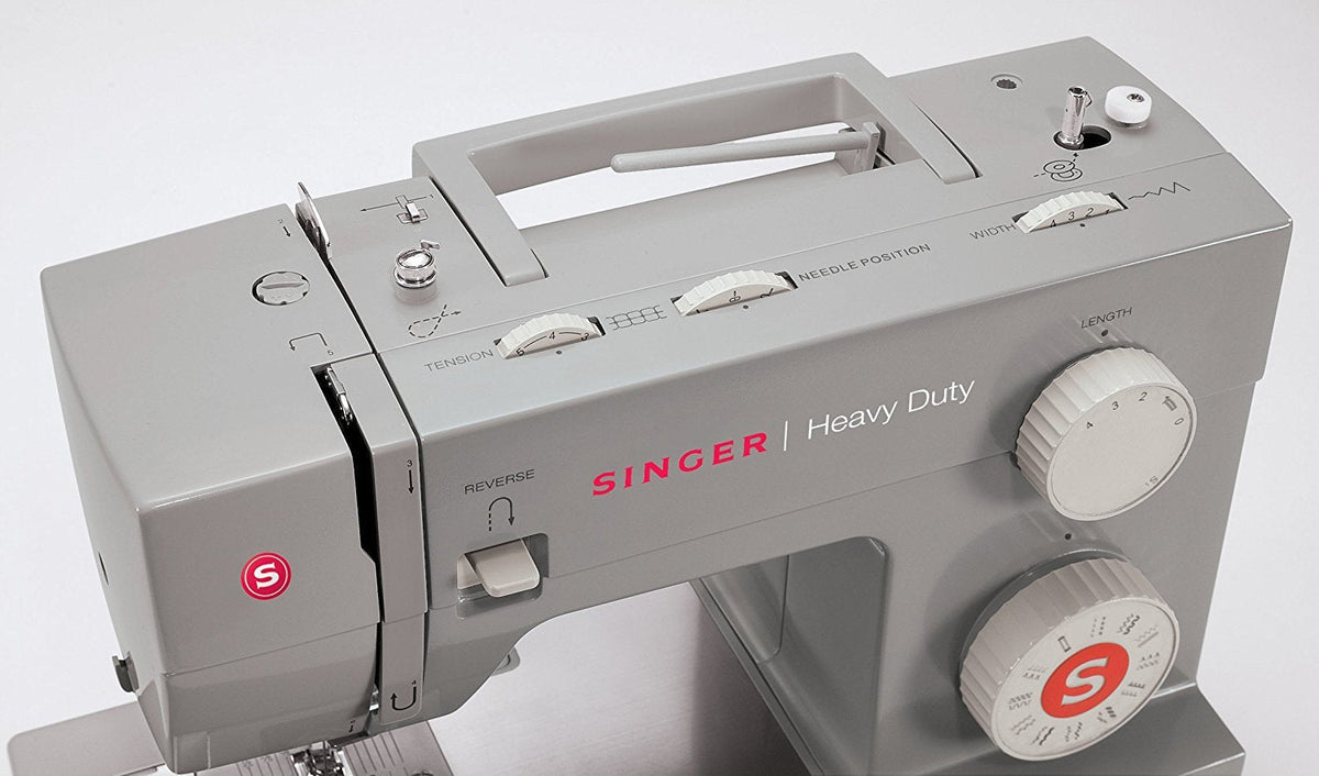 SINGER Heavy Duty 4423 Sewing Machine – 23 Built-In Stitches, 1,100 SPM, Automatic Needle Threader, White